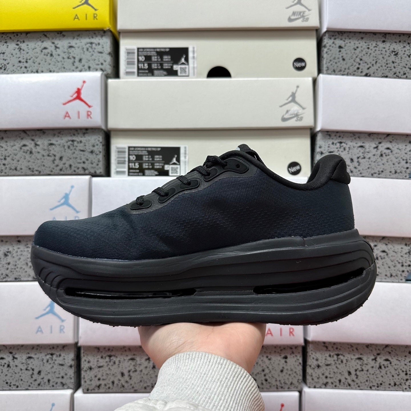 Vomero Premium Black