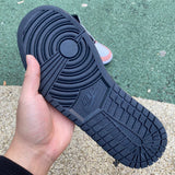 AJ1 MID Flight Club