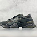 NB 9060 Blacktop Dark Moss