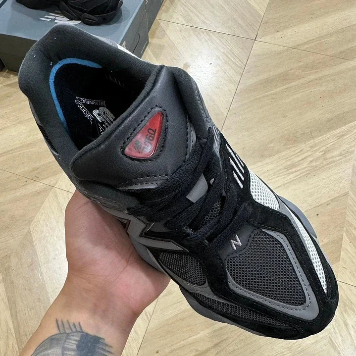 NB 9060 Black Castlerock