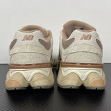 NB 9060 Taupe Chato
