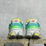 NB 9060 Cyan Burst
