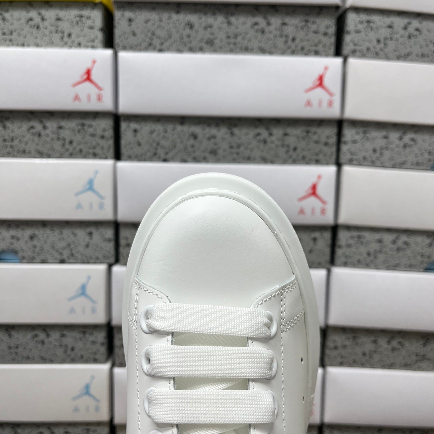 Alexander McQueen Low Gold White Drip Sneakers