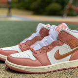 AJ1 MID Red Stardust