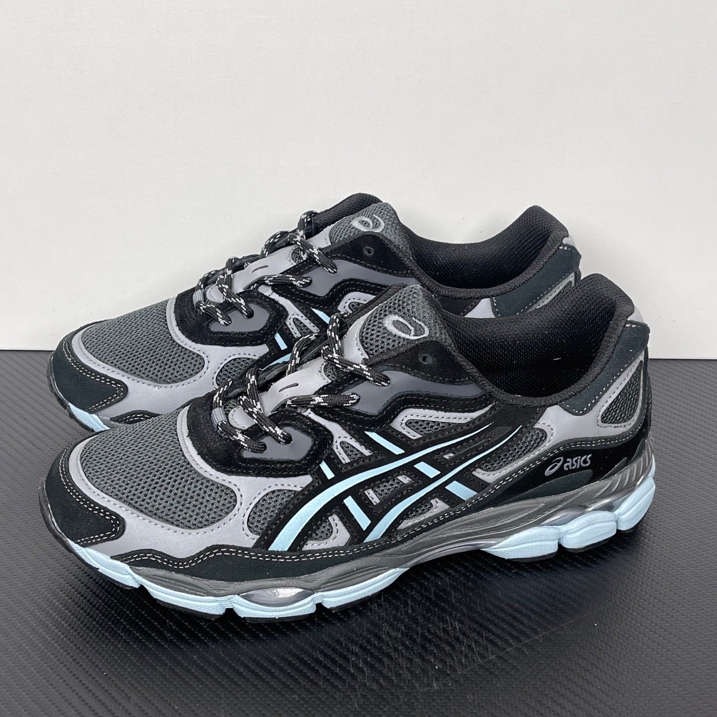 Gel Nyc  Atmos Laguna Gem Blue Topaz
