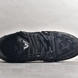 Trainer Black