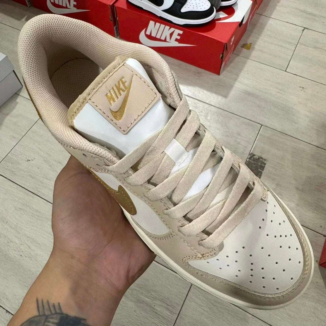 Low Gold Swooch