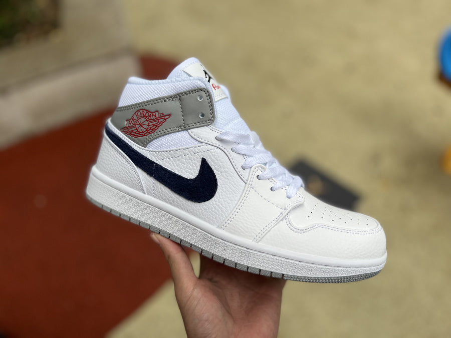 AJ1 MID Paris