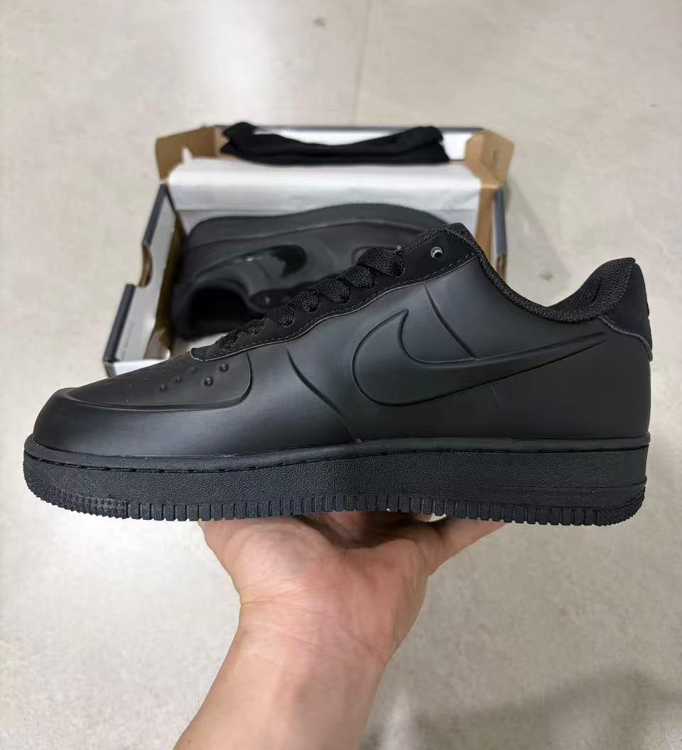 AF1 Pure Black