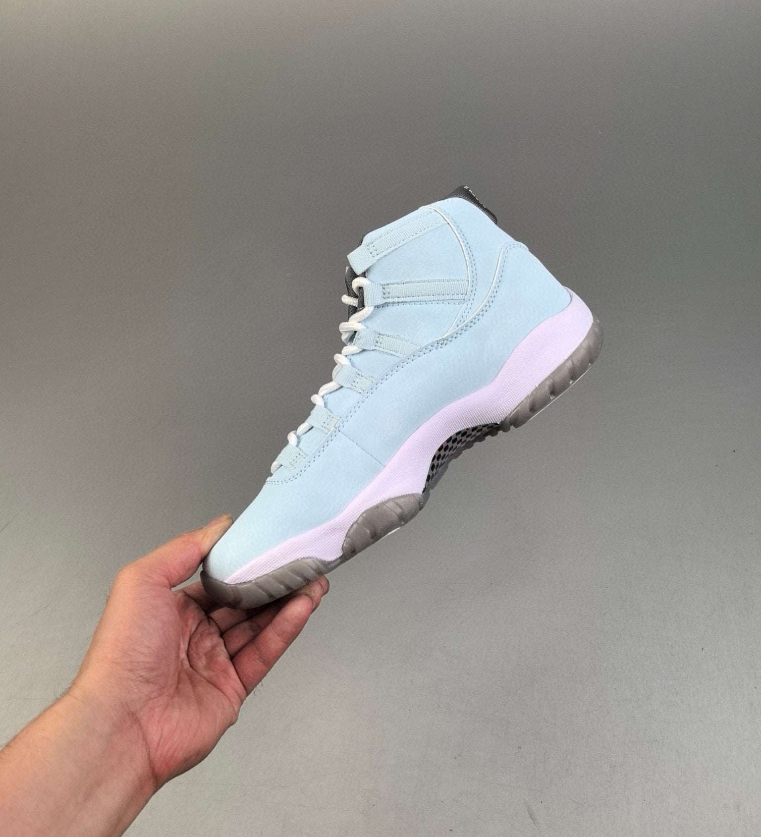 AJ11 Retro High Blue