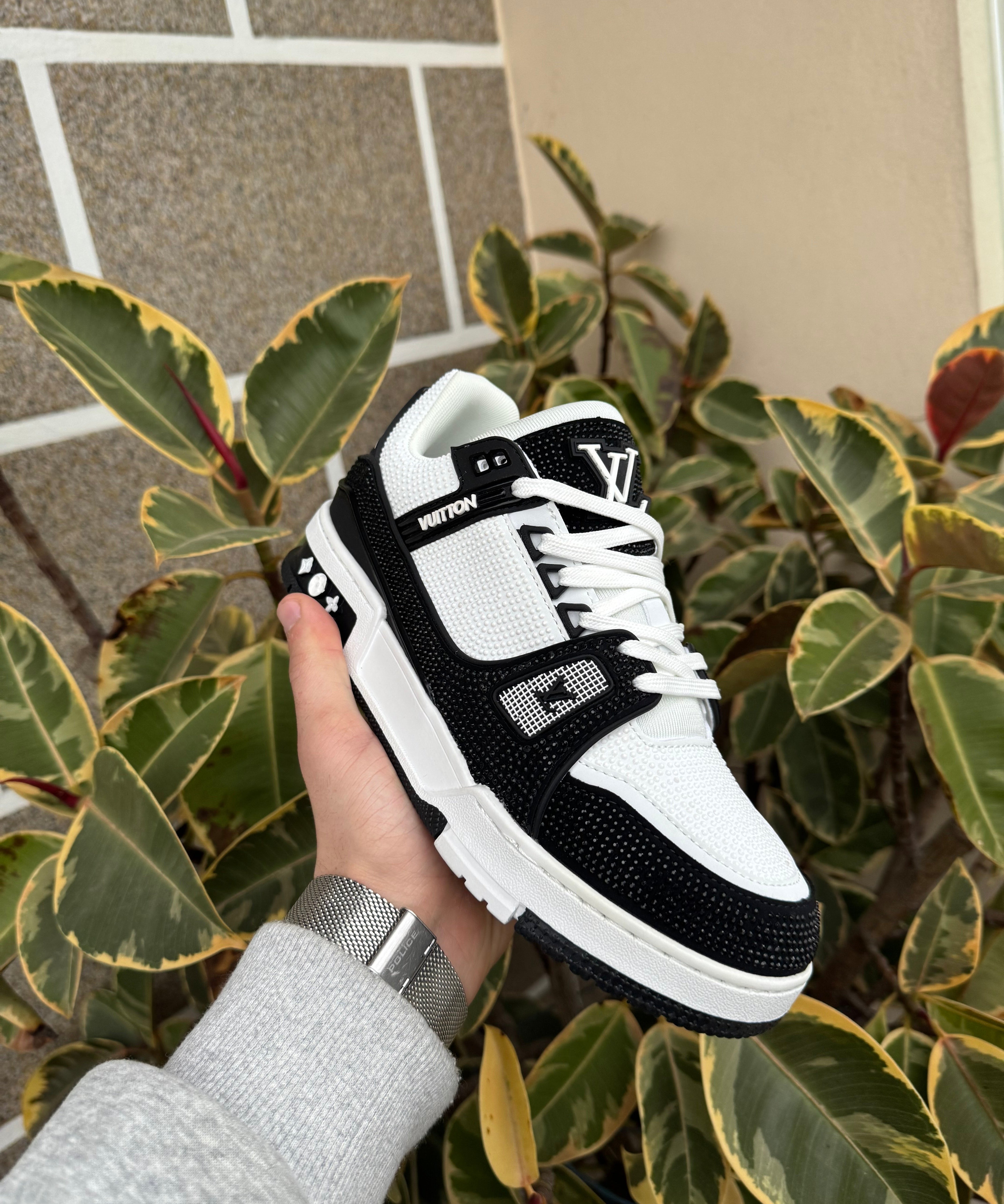 Trainer Brilhante Black and White