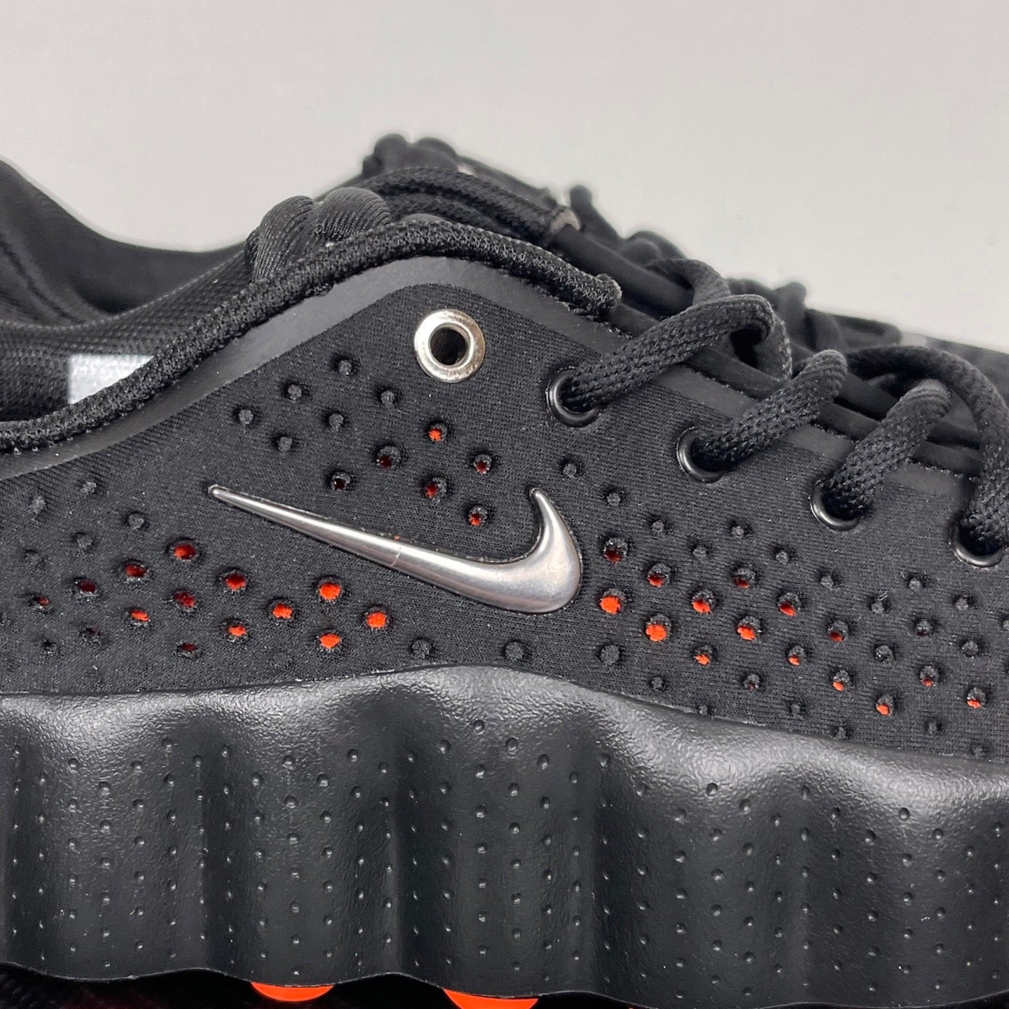 Mind Orange Black