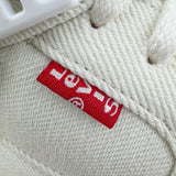 AJ4 Levis