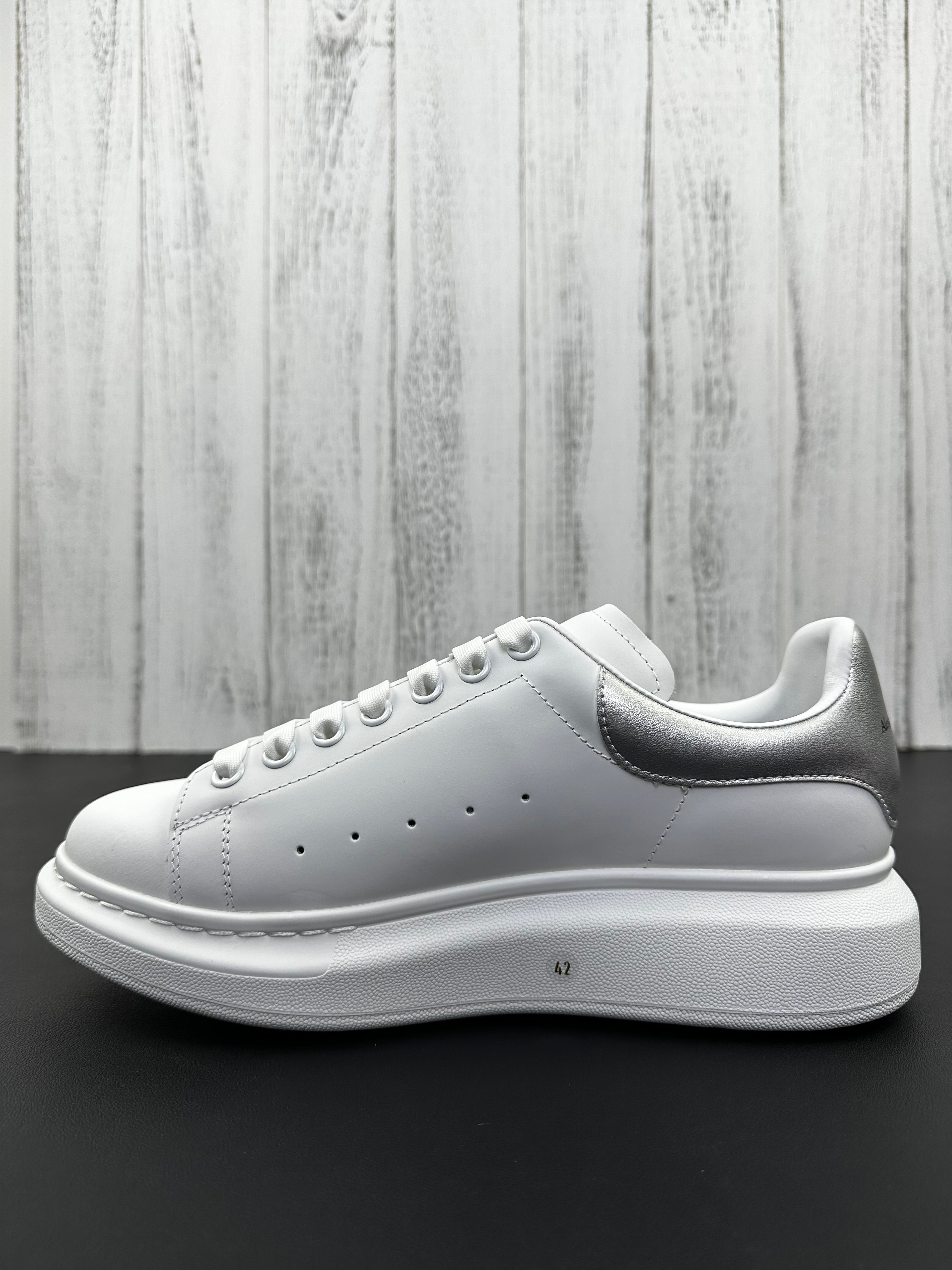Alexander McQueen Cinza Drip Sneakers