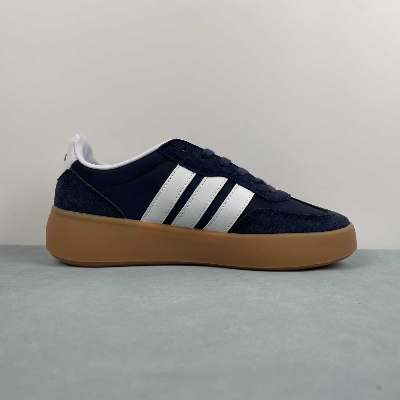AD Barreda Decode Dark Blue White