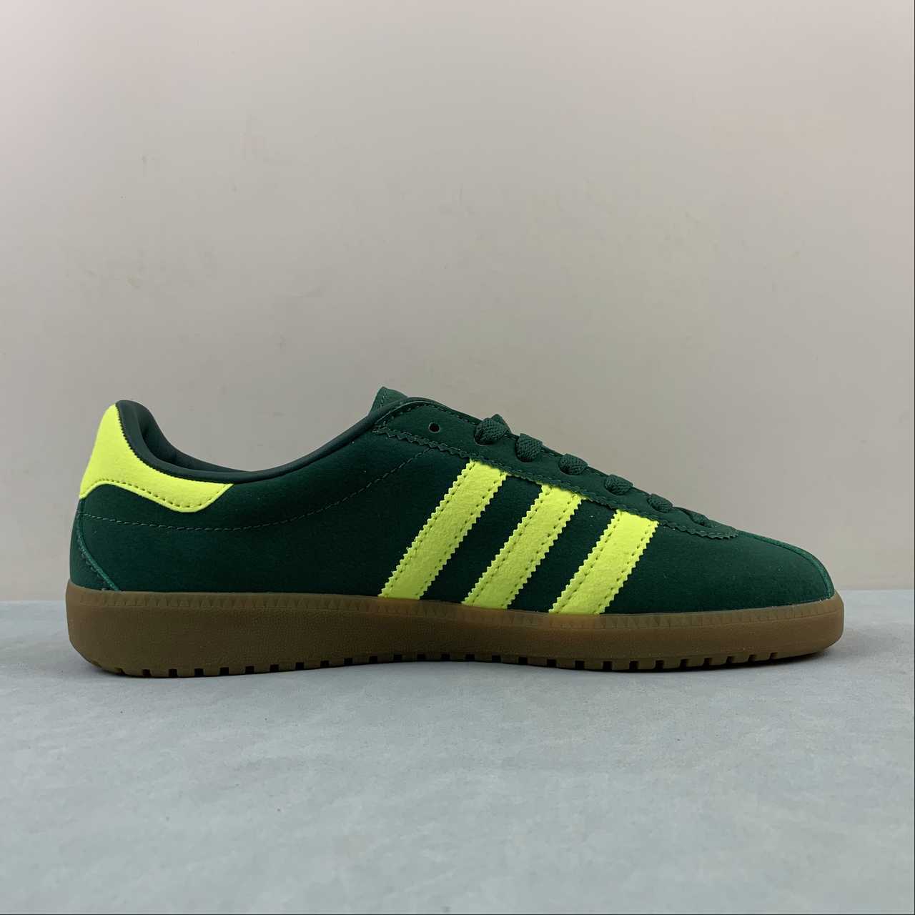 AD Bermuda Dark Green
