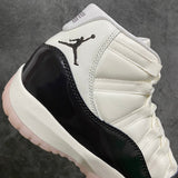 AJ11 Black and White