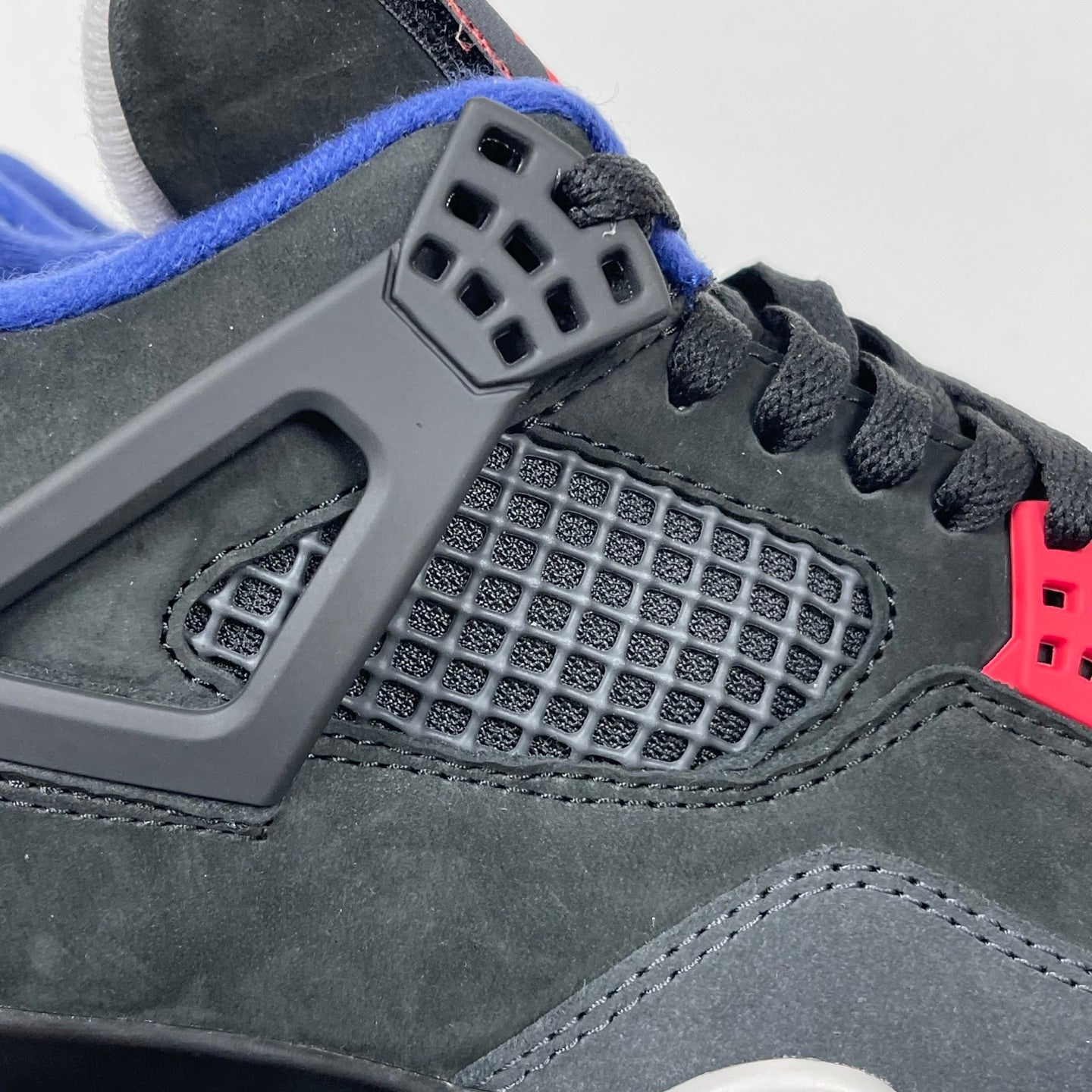 AJ4  Retro "Rare Air"
