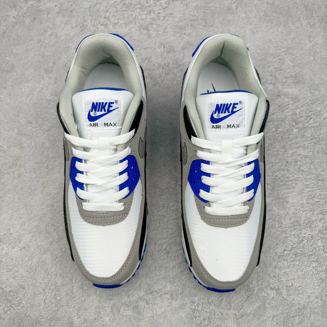 90 Hyper Royal