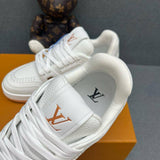 Trainer Orange