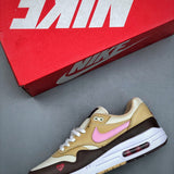Air Max 1 Valentine's Day