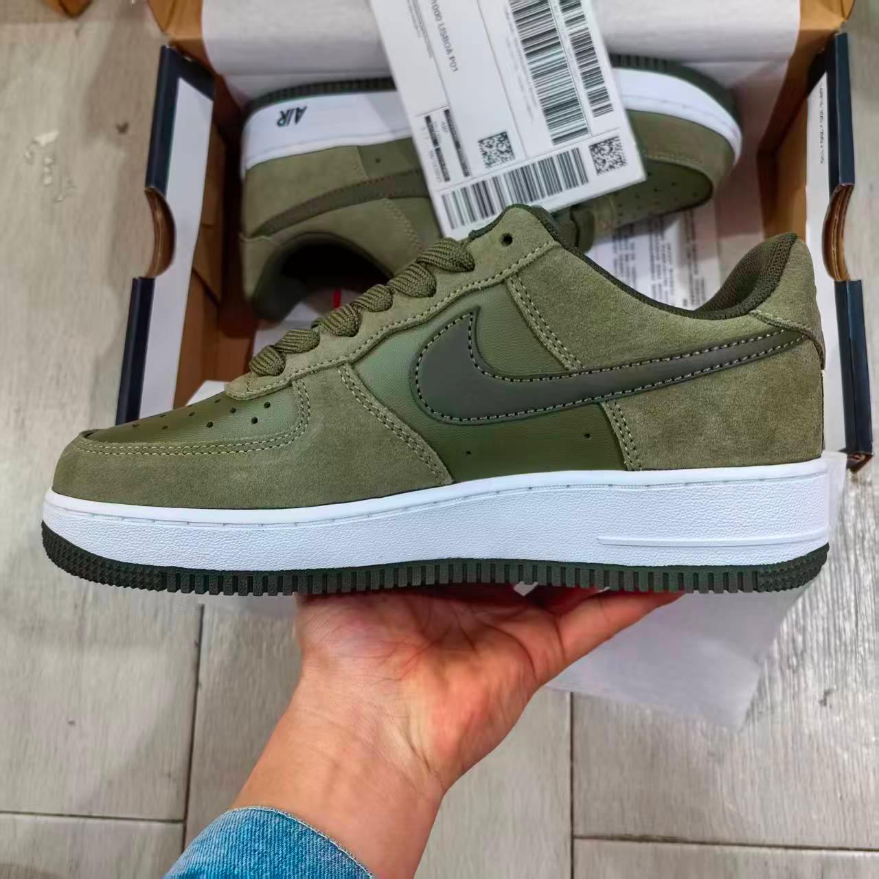 AF1