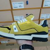 Trainer Yellow
