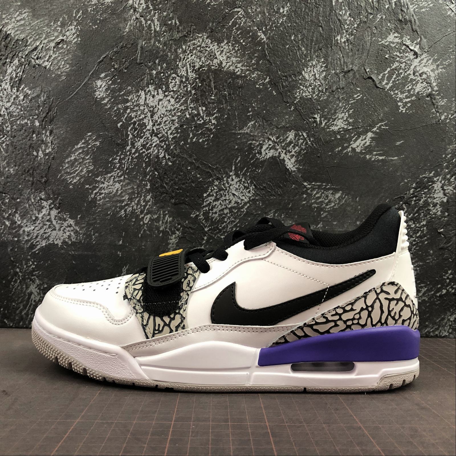 Legacy 312 Lakers