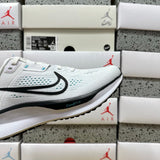 Quest 6 White Dusty Cactus Black