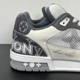 Trainer Grey
