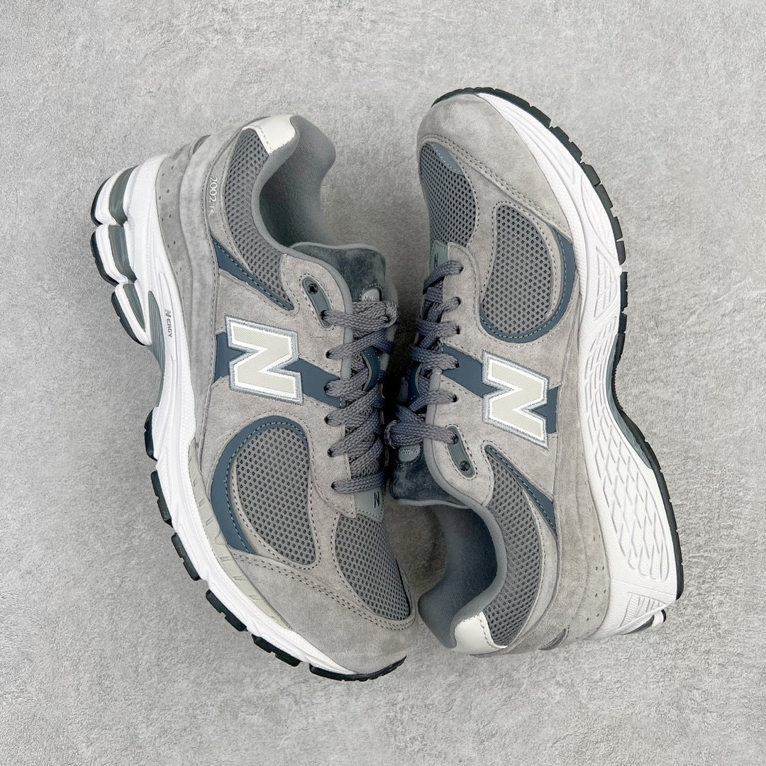 2002R Retro Grey