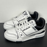 Trainer White and Black