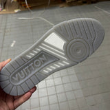 Trainer White and Black
