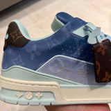 Trainer Blue