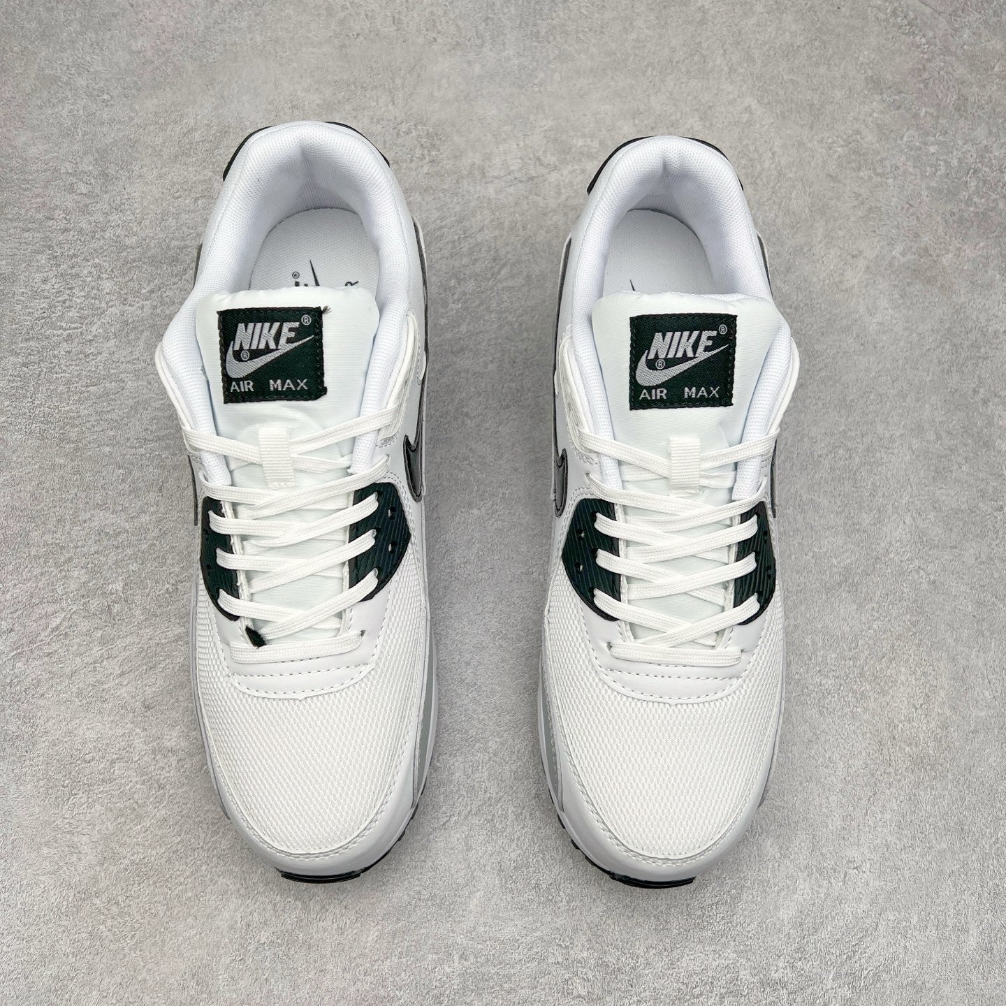 90 Wolf Grey