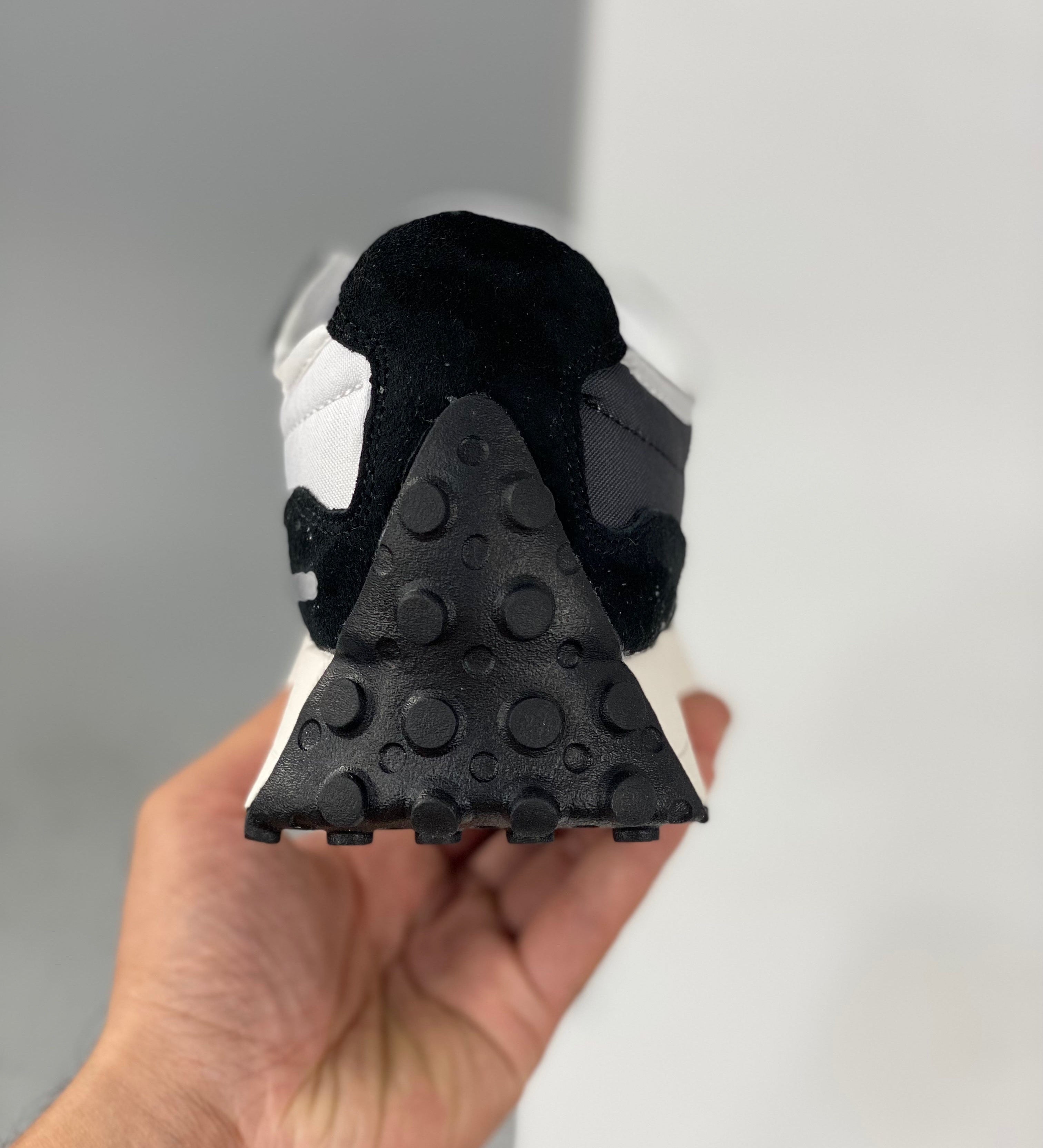 327 Black White Crocodile