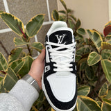 Trainer Brilhante Black and White
