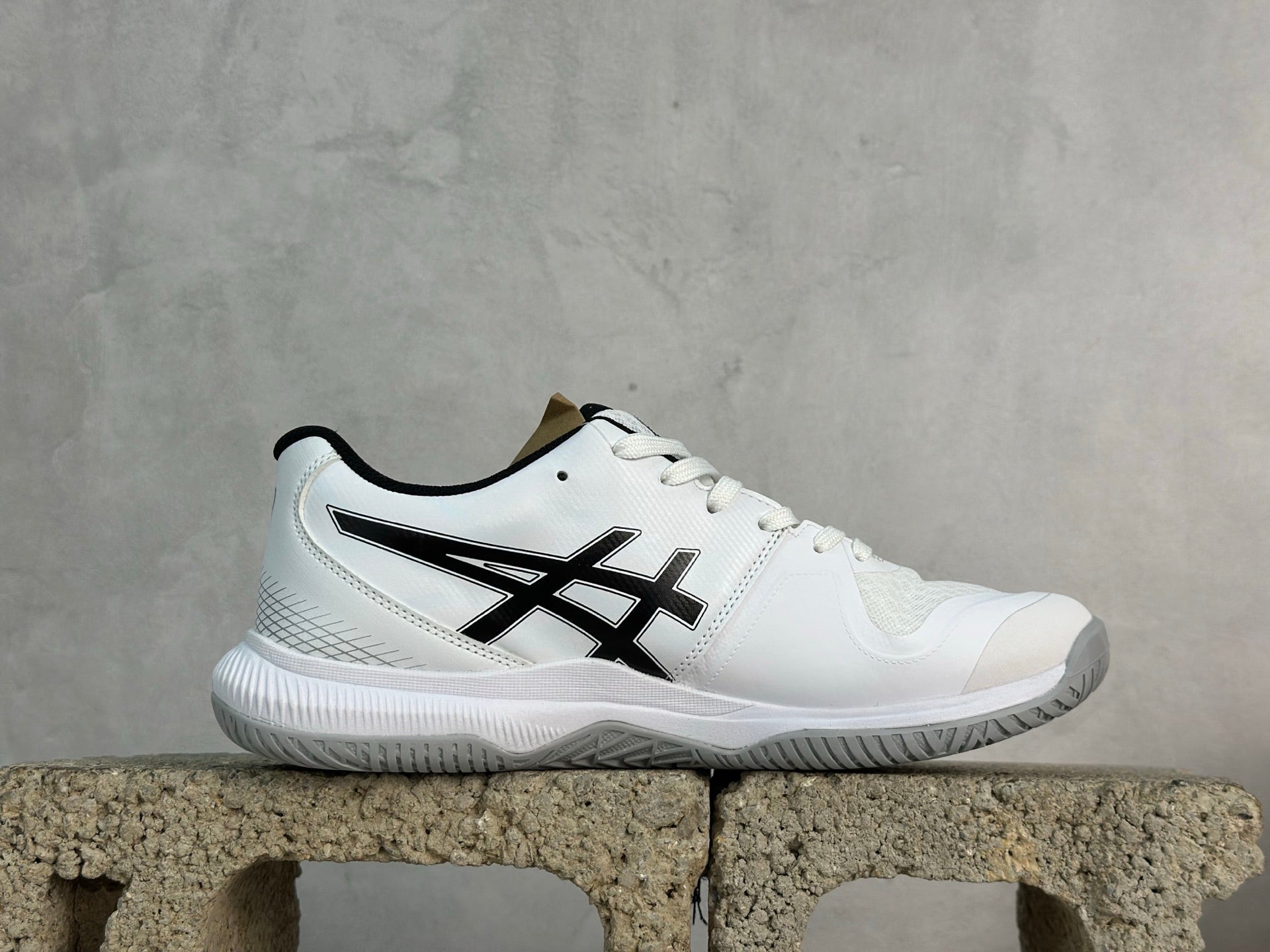 Gel-Tactic 12 White/Black