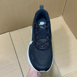 Vomero 18 Black/White