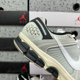 Vomero 5 White Light Bone