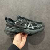 V2K Run Triple Black
