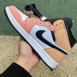 AJ1 MID Flight Club