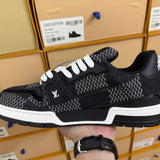 Trainer Black