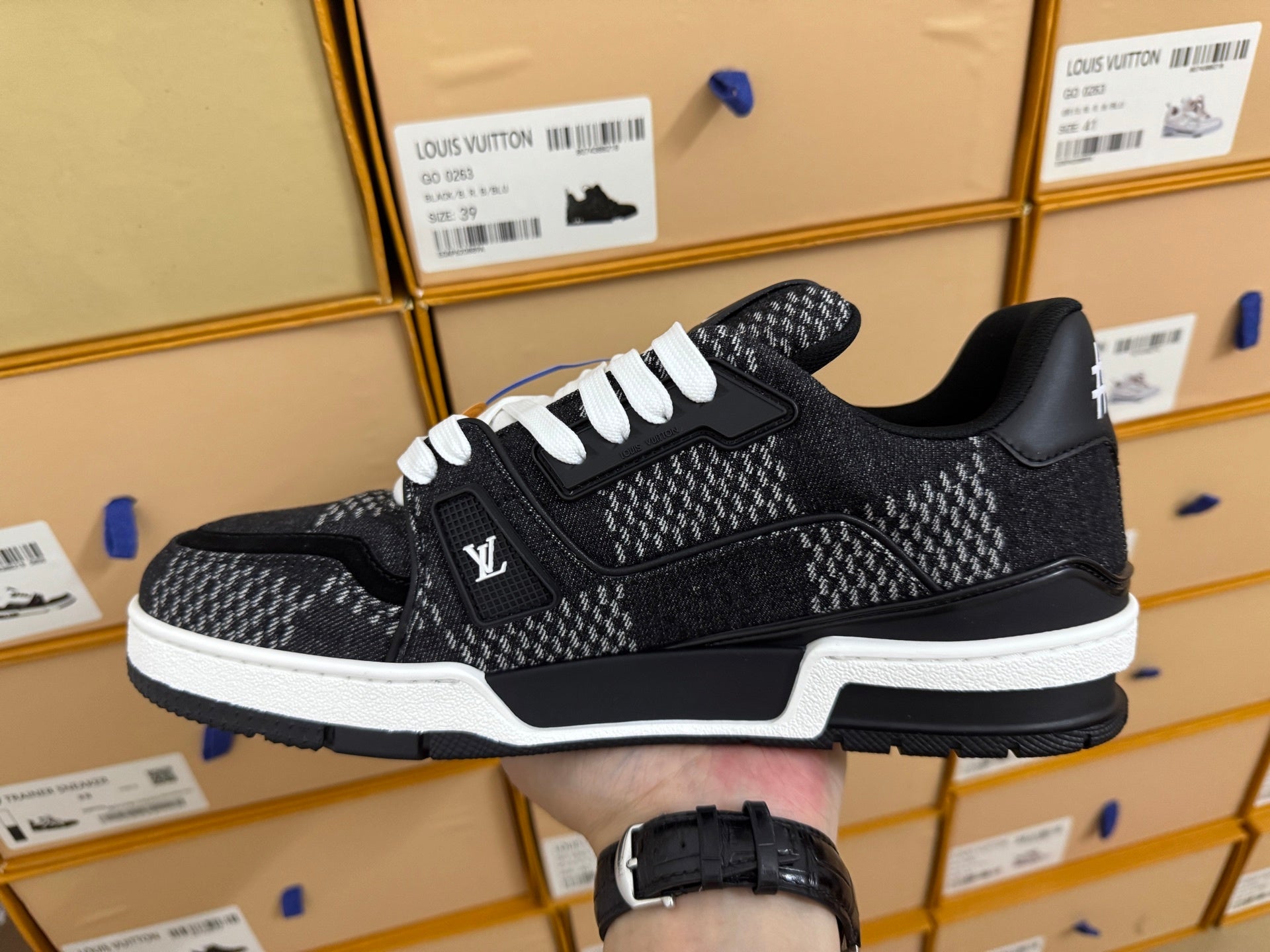 Trainer Black