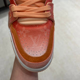 Trainer Orange