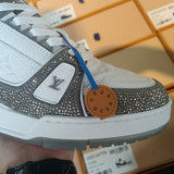Trainer Grey Crystal