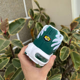 Tn Green and White