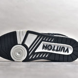 Trainer Black and White