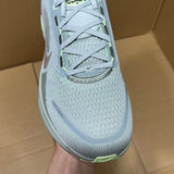 Vomero 18 Light Silver/Barely Volt