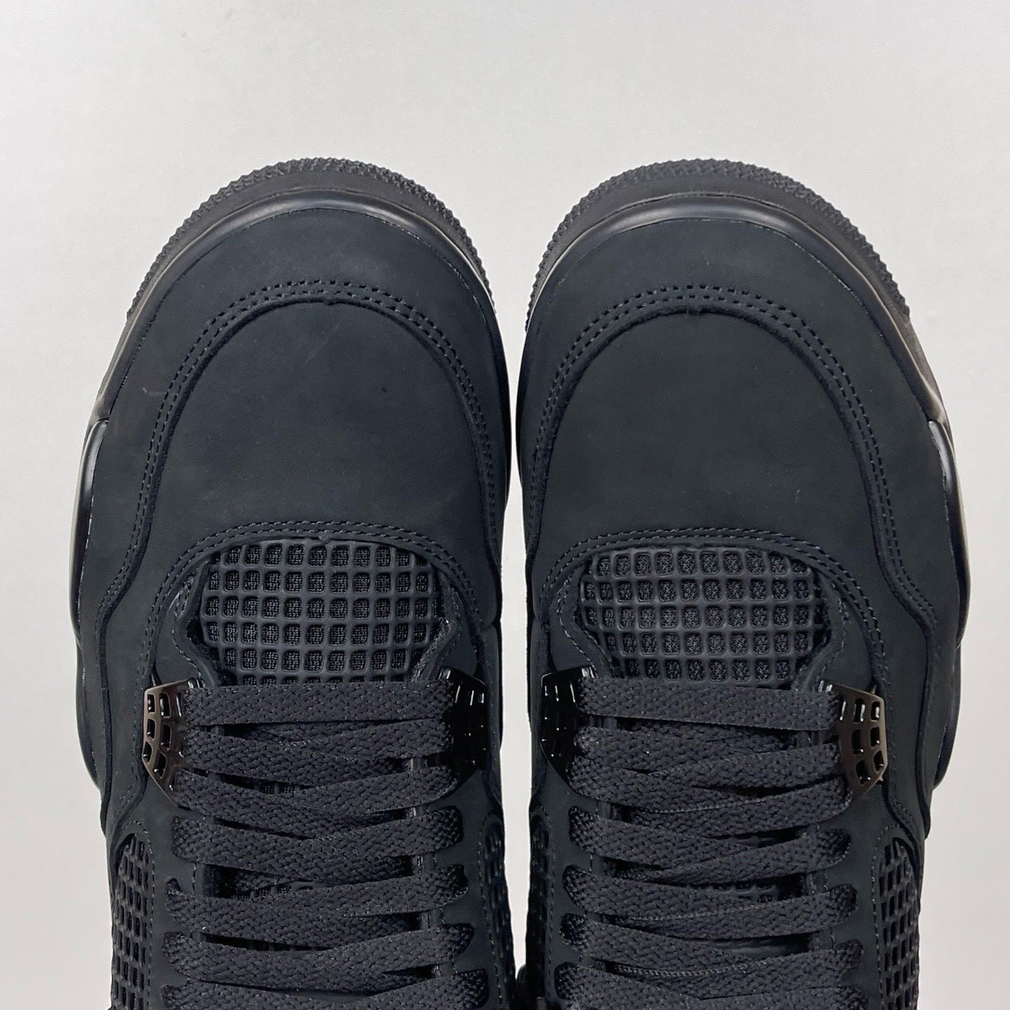 AJ4 Black Cats